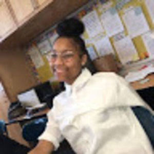 Meet your Posher, Kayla